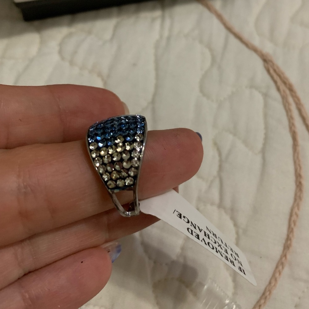 NEW blue sterling silver and DiAmi diamond ring - Picture 3 of 4